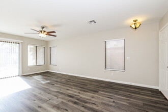 16071 W Acapulco Ln in Surprise, AZ - Building Photo - Building Photo