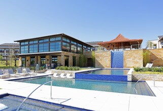 The Hudson in The Colony, TX - Foto de edificio - Building Photo