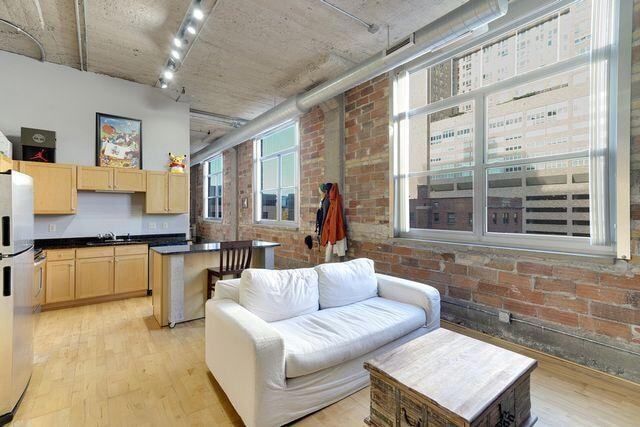 property at 521 S 7th St
