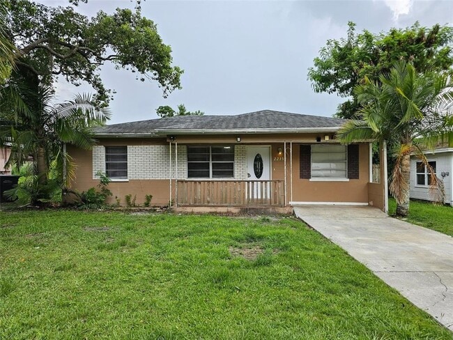 property at 2235 Lakeview St