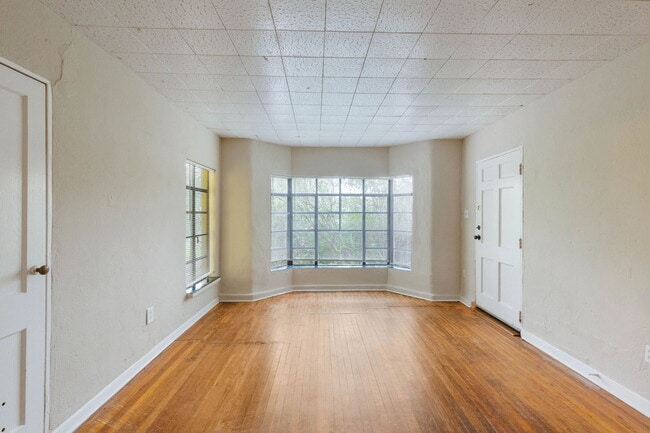 property at 3809 Maplewood Ave