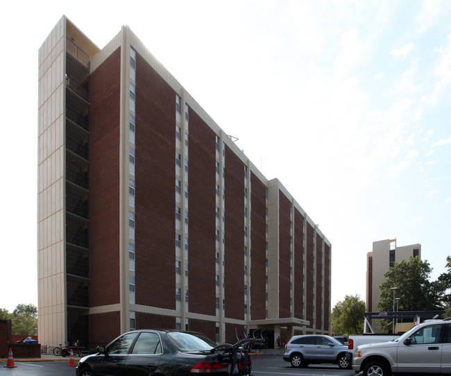 Granville Towers in Chapel Hill, NC - Building Photo - Building Photo