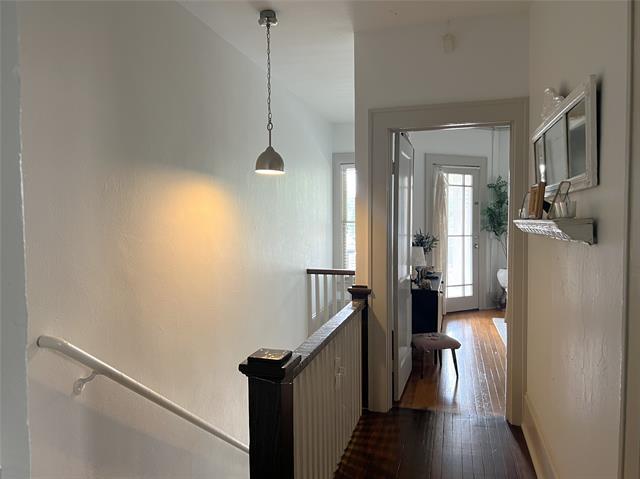 property at 420 W Franklin St