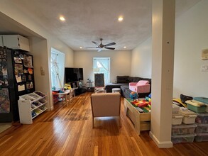 19 Prospect St in Newton, MA - Building Photo - Building Photo
