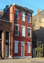 33 E McMicken Ave in Cincinnati, OH - Building Photo - Building Photo