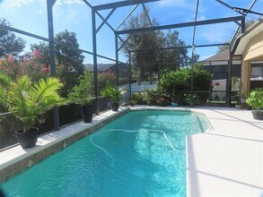 2337 Emerald Rose Way in Apopka, FL - Building Photo - Building Photo