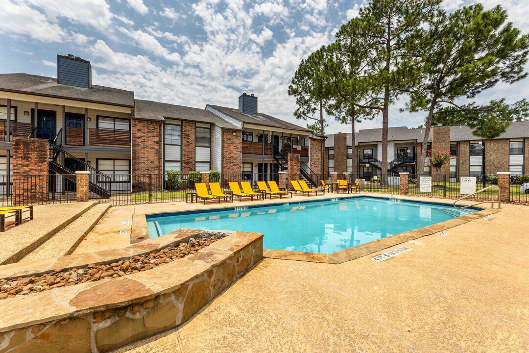 The Grove in Houston, TX - Building Photo