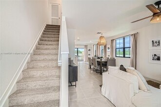 409 NE 12th St in Florida City, FL - Building Photo - Building Photo