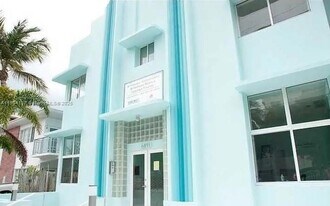 6891 Bay Dr, Unit 106 in Miami Beach, FL - Building Photo