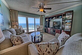 7205 Thomas Dr in Panama City Beach, FL - Building Photo - Building Photo