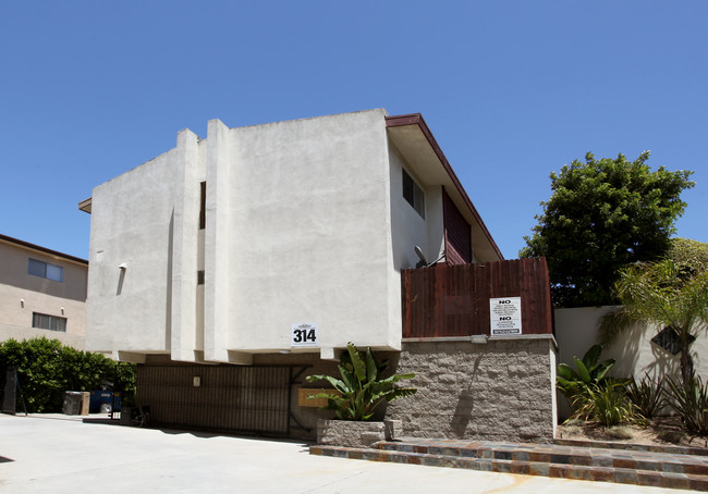 314 S Propsect Ave in Redondo Beach, CA - Foto de edificio - Building Photo