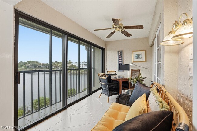 property at 855 Ketch Dr