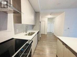 55 Duke St W in Kitchener, ON - Building Photo - Building Photo