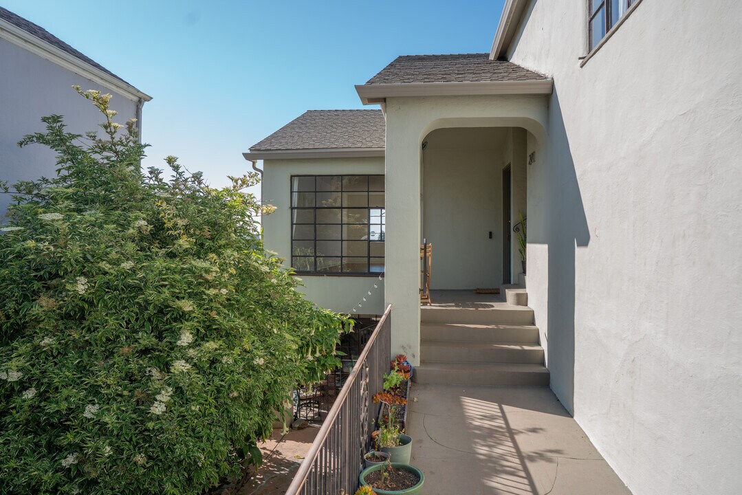 2403 7th Ave in Oakland, CA - Building Photo