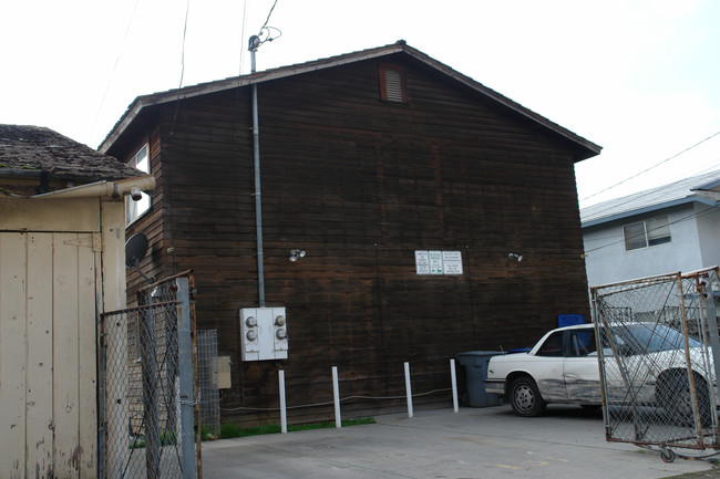 155-161 19th St in Merced, CA - Foto de edificio - Building Photo