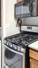 5502 Karen Elaine Dr in New Carrollton, MD - Building Photo - Building Photo