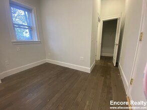 124 Peterborough St in Boston, MA - Foto de edificio - Building Photo