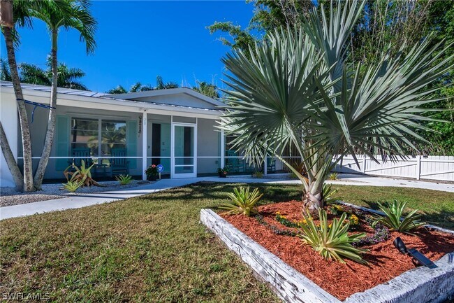 28 Constitution Dr in Naples, FL - Building Photo - Building Photo