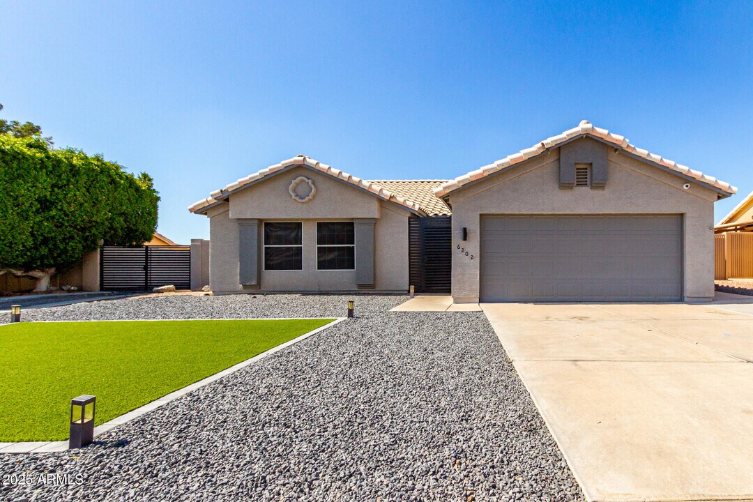 6202 E Quartz St in Mesa, AZ - Building Photo