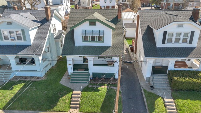 5302 Globe Ave in Cincinnati, OH - Building Photo - Building Photo