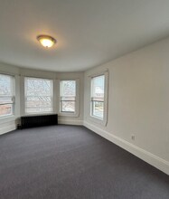 67 Pleasant St, Unit Unit 3 in Weymouth, MA - Building Photo - Building Photo