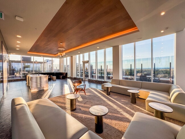 150 Marketplace in Ottawa, ON - Building Photo - Building Photo