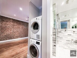 E 100TH ST., Unit 5D in New York, NY - Building Photo - Building Photo