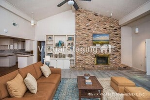 7713 Lynnhaven Ave in Lubbock, TX - Building Photo