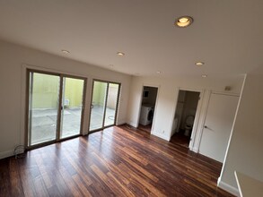 3031 Flora Vista in Alameda, CA - Building Photo - Building Photo