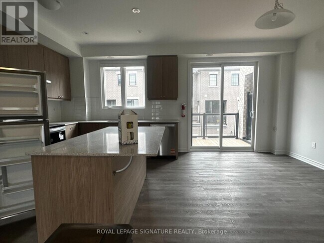 1259 Lily Cres in Milton, ON - Building Photo - Building Photo