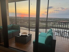 5781 Cape Harbour Dr in Cape Coral, FL - Building Photo - Building Photo