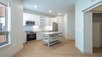 The Basin in Wakefield, MA - Foto de edificio - Building Photo