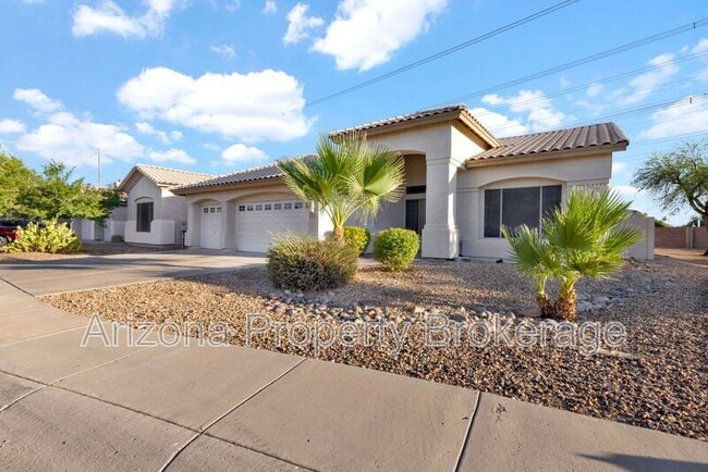 1988 E Divot Dr in Tempe, AZ - Building Photo - Building Photo