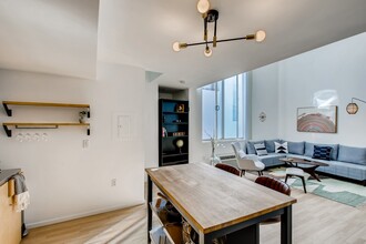 1944 State St, Unit 10 in San Diego, CA - Foto de edificio - Building Photo