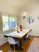 1115 Creekside Way in Ojai, CA - Building Photo - Building Photo