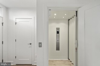 1211 Northside Park Blvd in Rockville, MD - Building Photo - Building Photo