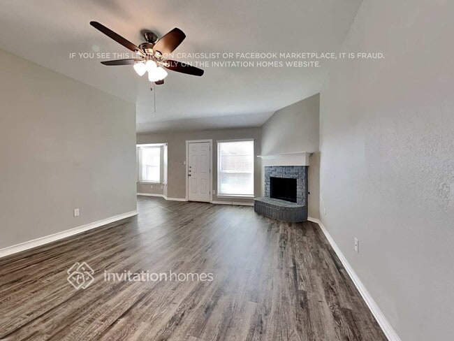 1044 Springhill Dr in Saginaw, TX - Building Photo - Building Photo