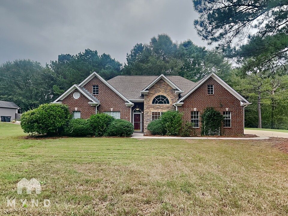 325 Shelby Forest Dr in Chelsea, AL - Building Photo