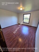 560 Spinnaker Ln in Green Bay, WI - Building Photo - Building Photo