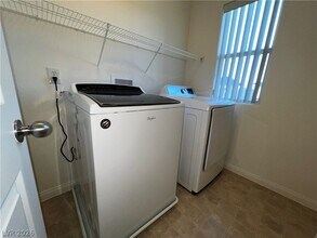 4966 Crimson Mare Rd in Las Vegas, NV - Building Photo - Building Photo