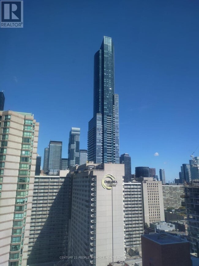 property at 633-2633 Bay St.