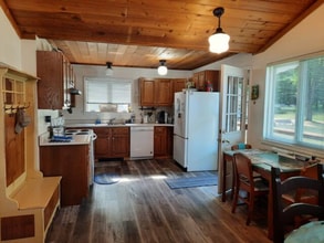 293 Sumac Ln in Bellaire, MI - Building Photo - Building Photo