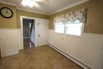 75 Wachusett St in Franklin, MA - Foto de edificio - Building Photo
