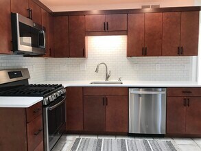 575 North Broadway in Saratoga Springs, NY - Building Photo - Building Photo