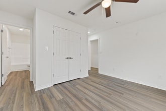 957 Middle Ln in Gulfport, MS - Building Photo - Building Photo