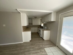 1824 Lariet Ln in Del City, OK - Building Photo - Building Photo