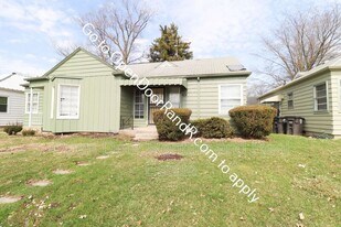 1621 E Rudisill Blvd