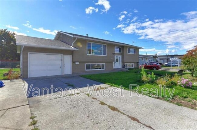 property at 735 Belgo Rd