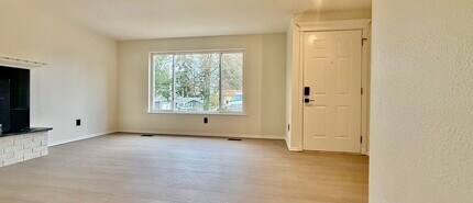 20301 71st St E in Bonney Lake, WA - Building Photo - Building Photo