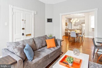 111 N Patrick St in Alexandria, VA - Building Photo - Building Photo